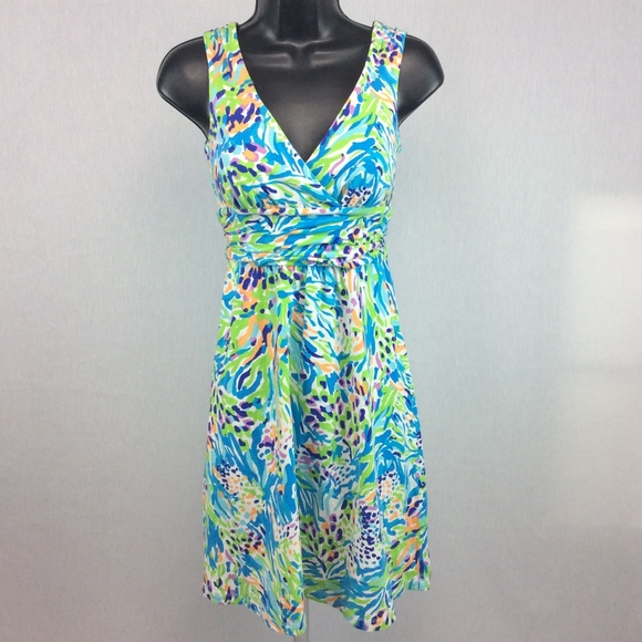 Lilly Pulitzer Dresses & Skirts - Lilly Pulitzer Dress V-Neck Wrap Sundress